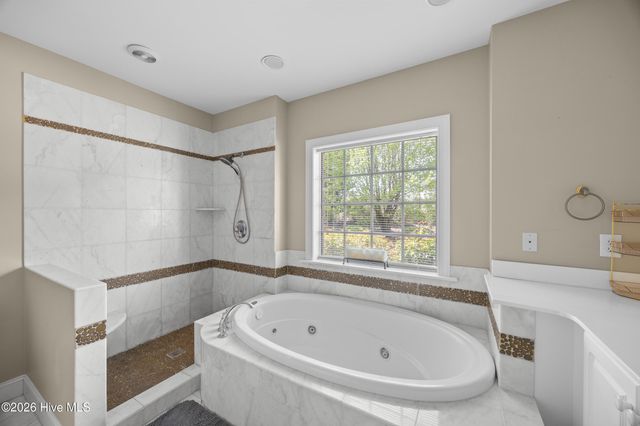 8600 Abbey Glen Way, Wilmington, NC 28411