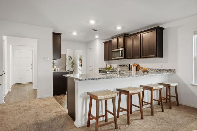 108 Maywood LN, Jarrell, TX 76537