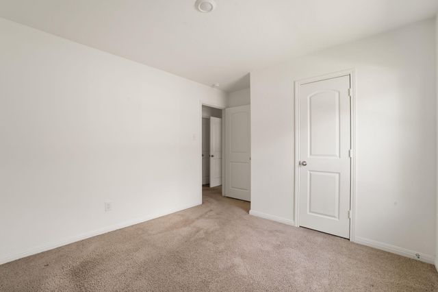 108 Maywood LN, Jarrell, TX 76537