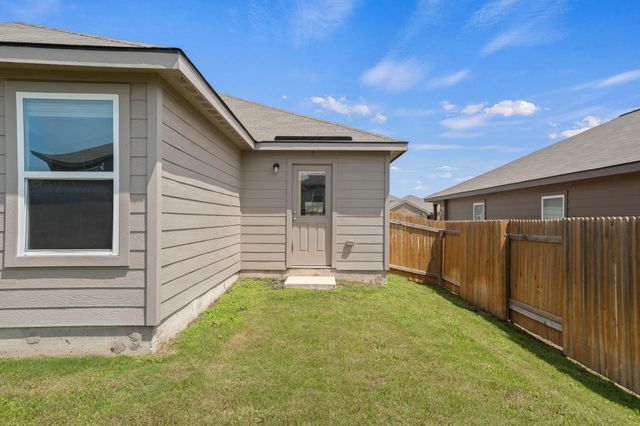 108 Maywood LN, Jarrell, TX 76537