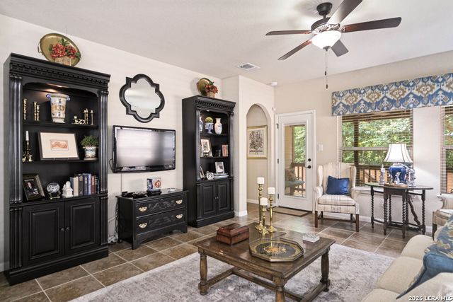 361 DERBY DR, Boerne, TX 78006