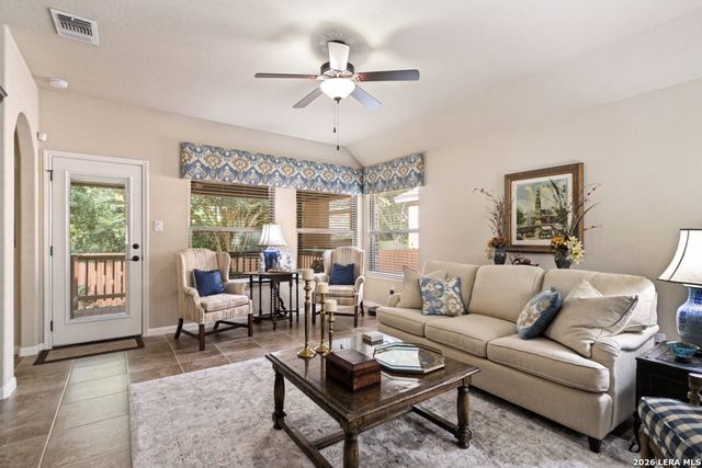 361 DERBY DR, Boerne, TX 78006