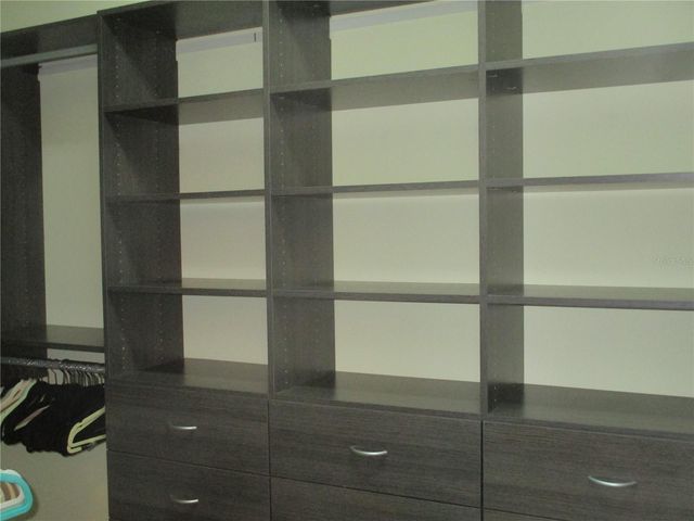 2211 OAKLEY GREEN DRIVE, Sun City Center, FL 33573