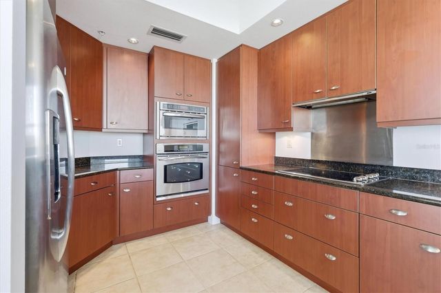 50 CENTRAL AVE 16-C, Sarasota, FL 34236