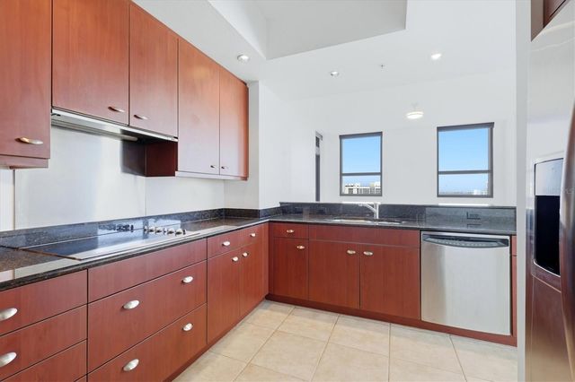 50 CENTRAL AVE 16-C, Sarasota, FL 34236