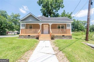 823 Cooper Drive NE, Dawson, GA 39842