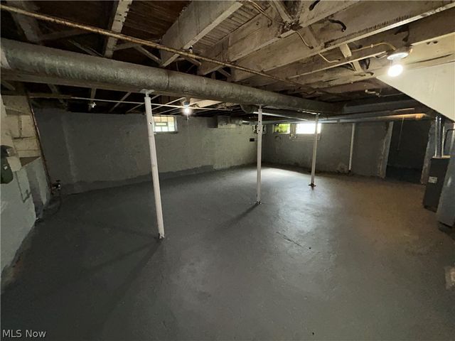 1251 E 143rd Street, East Cleveland, OH 44112