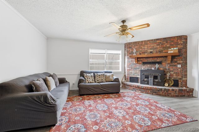 20270 S 930 Road W, Okmulgee, OK 74447