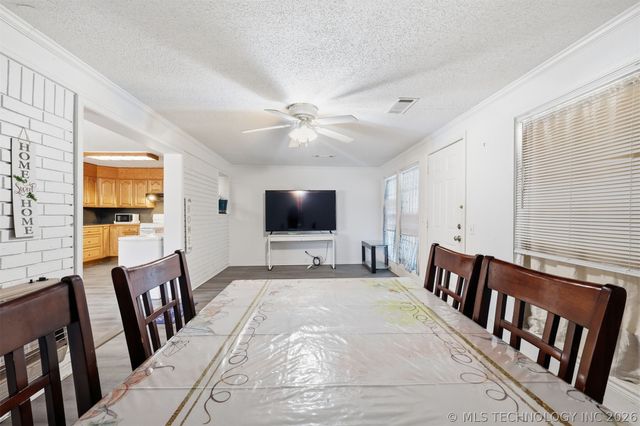 20270 S 930 Road W, Okmulgee, OK 74447