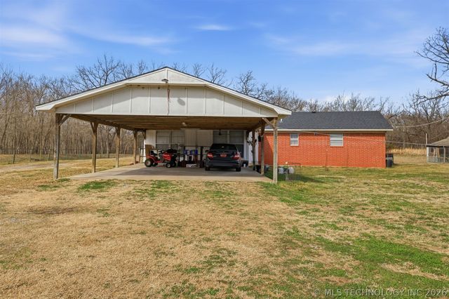 20270 S 930 Road W, Okmulgee, OK 74447