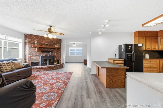 20270 S 930 Road W, Okmulgee, OK 74447