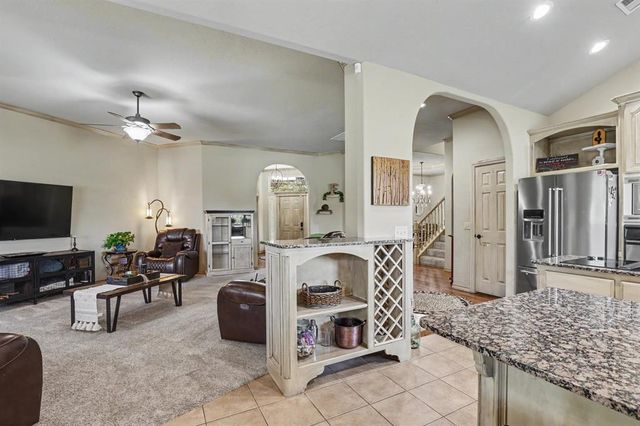 2204 Hanover Lane, Edmond, OK 73034