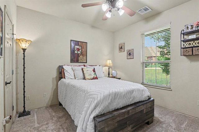 2204 Hanover Lane, Edmond, OK 73034