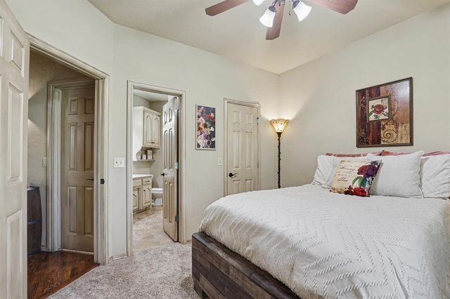 2204 Hanover Lane, Edmond, OK 73034