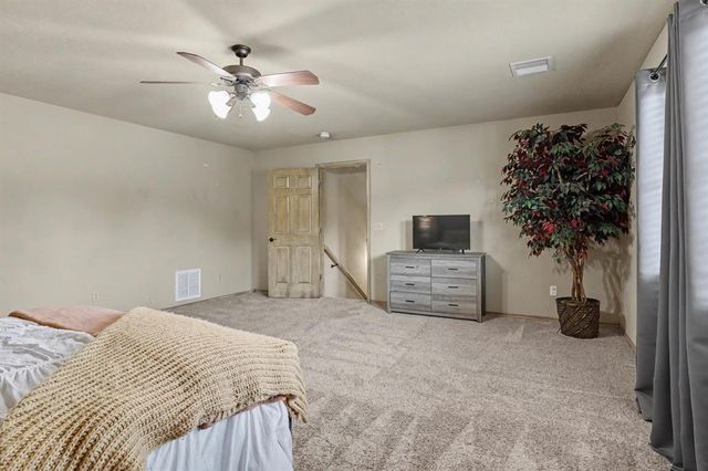 2204 Hanover Lane, Edmond, OK 73034