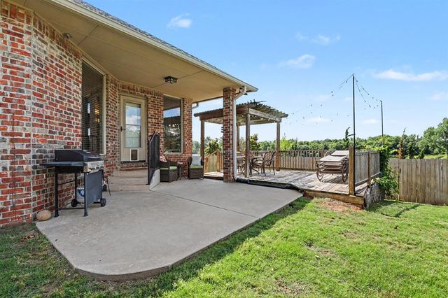 2204 Hanover Lane, Edmond, OK 73034