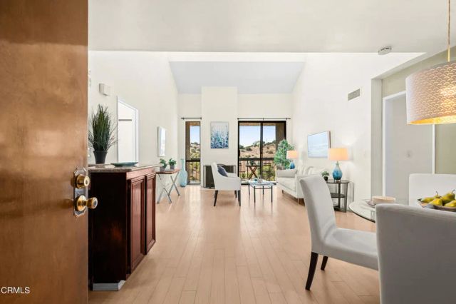 4239 Via Arbolada 308, Los Angeles, CA 90042