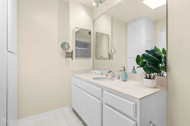 4239 Via Arbolada 308, Los Angeles, CA 90042