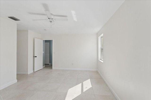 15895 NW 5th Street, Pembroke Pines, FL 33028