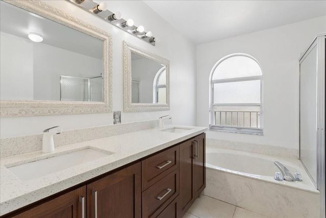 15895 NW 5th Street, Pembroke Pines, FL 33028