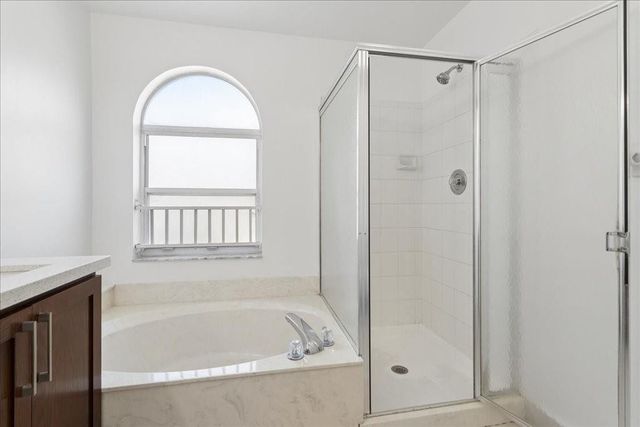 15895 NW 5th Street, Pembroke Pines, FL 33028