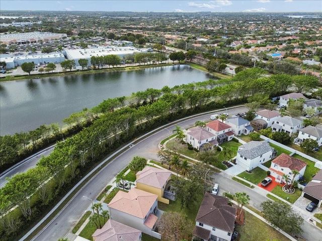 15895 NW 5th Street, Pembroke Pines, FL 33028