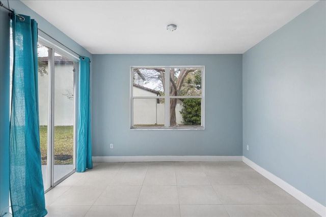 15895 NW 5th Street, Pembroke Pines, FL 33028