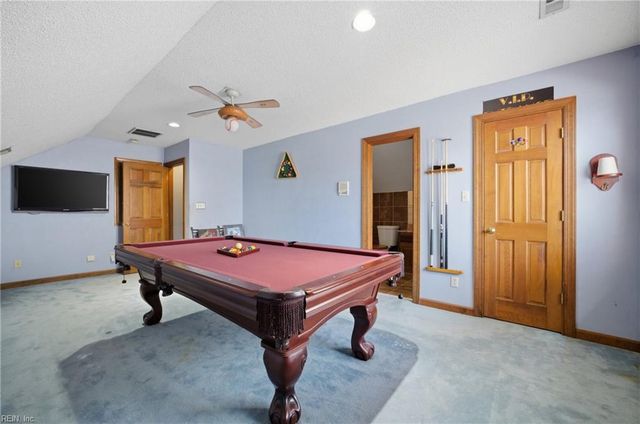 4032 Lakeview DR, Chesapeake, VA 23323