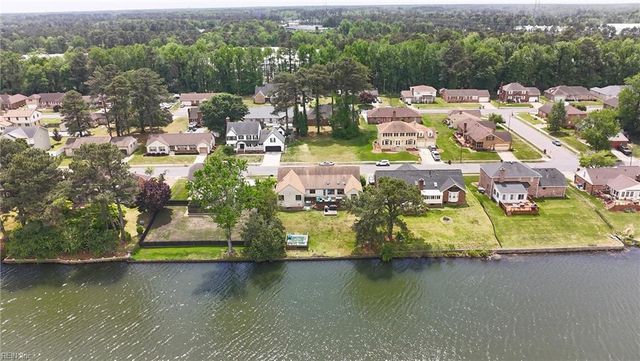 4032 Lakeview DR, Chesapeake, VA 23323