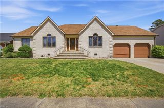 4032 Lakeview DR, Chesapeake, VA 23323