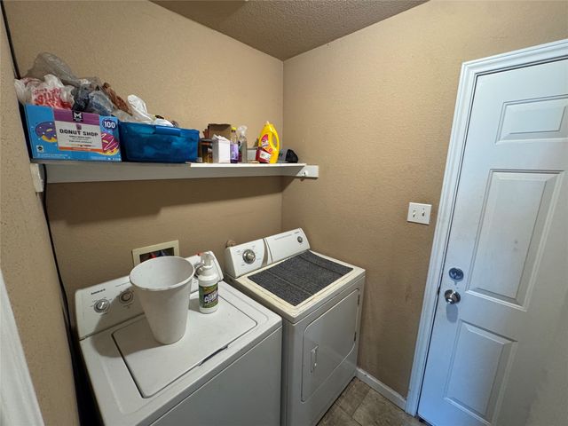 104 Richard Lane, Azle, TX 76020