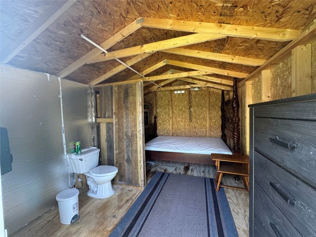 104 Richard Lane, Azle, TX 76020