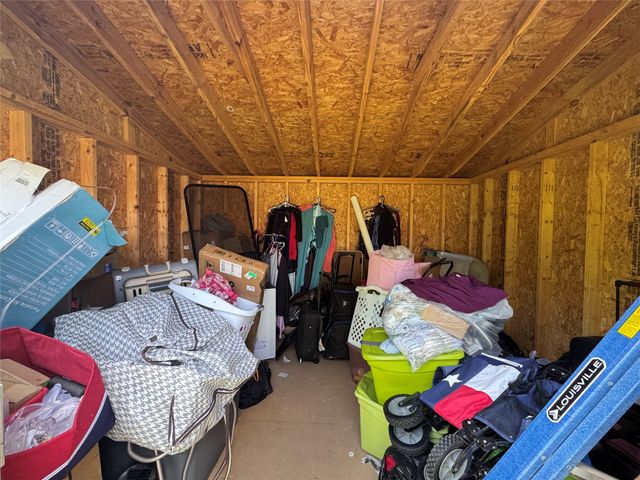 104 Richard Lane, Azle, TX 76020