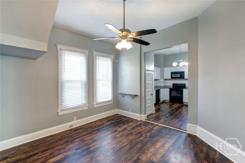 Image 12 of property listing at 510-512 W 39th Street, Savannah, GA 31415