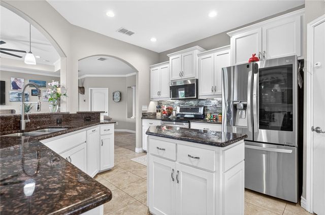 14133 PALO SECO Dr, Corpus Christi, TX 78418