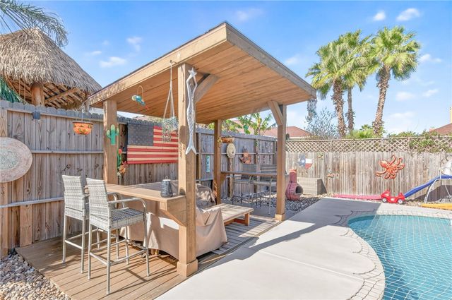 14133 PALO SECO Dr, Corpus Christi, TX 78418