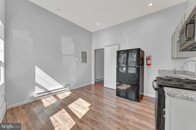 609 BRUNSWICK AVE, Trenton, NJ 08638