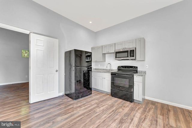 609 BRUNSWICK AVE, Trenton, NJ 08638