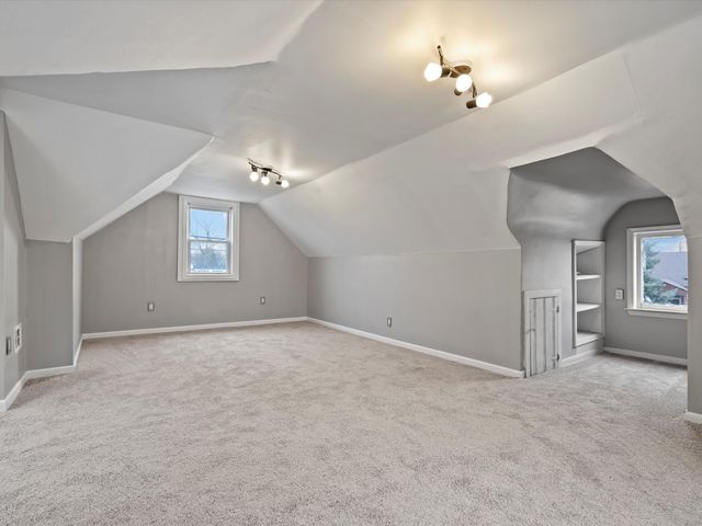 11447 Columbia Street, Redford, MI 48239