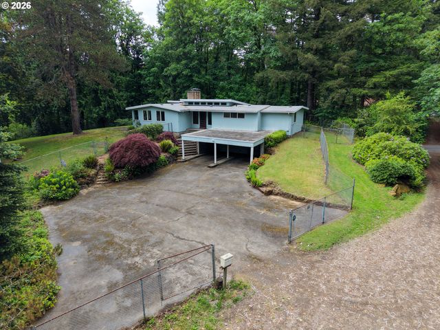 3535 Sw BUDDINGTON St, Portland, OR 97219