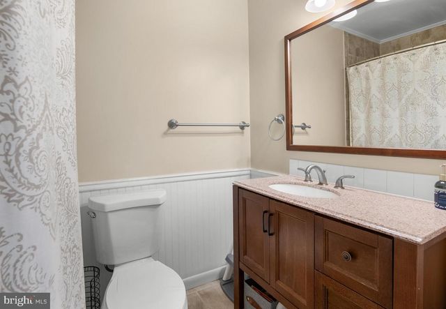 128 E GREEN VALLEY CIR, Newark, DE 19711