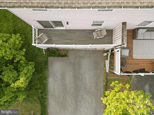 128 E GREEN VALLEY CIR, Newark, DE 19711