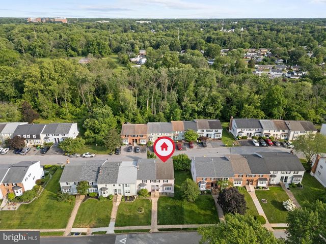 128 E GREEN VALLEY CIR, Newark, DE 19711