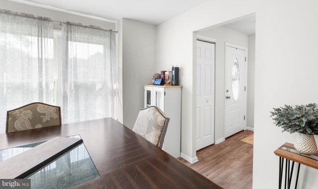 128 E GREEN VALLEY CIR, Newark, DE 19711