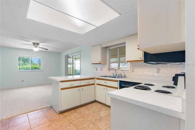 11223 SW 64TH COURT, Ocala, FL 34476