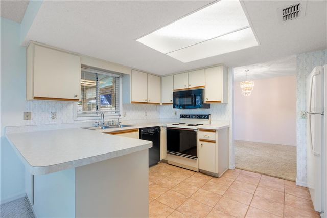 11223 SW 64TH COURT, Ocala, FL 34476