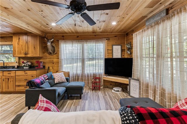 115 Brinson Lane, Brunswick, GA 31525