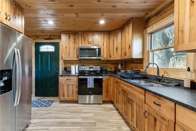 115 Brinson Lane, Brunswick, GA 31525