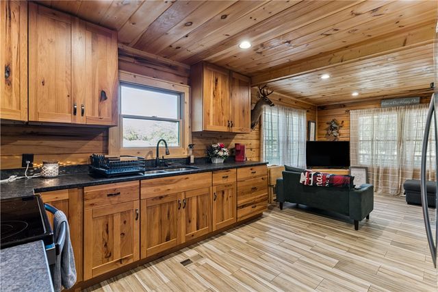 115 Brinson Lane, Brunswick, GA 31525