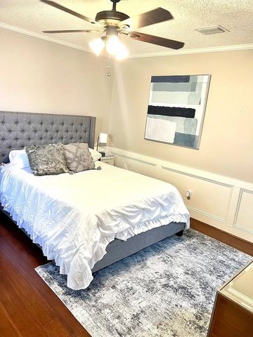 707 Montclair Boulevard, Sugar Land, TX 77478